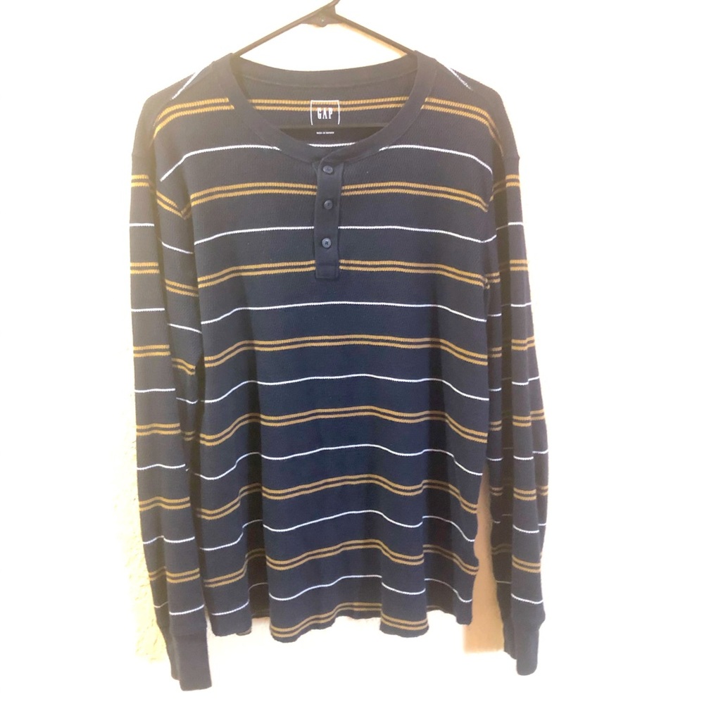 Gap long sleeve shirt